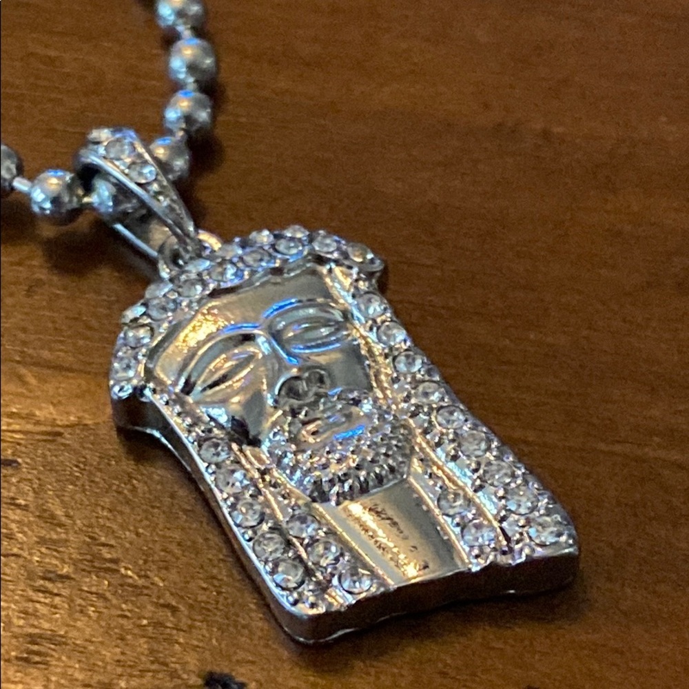 New silver plated ball chain length 26", Jesus pendant